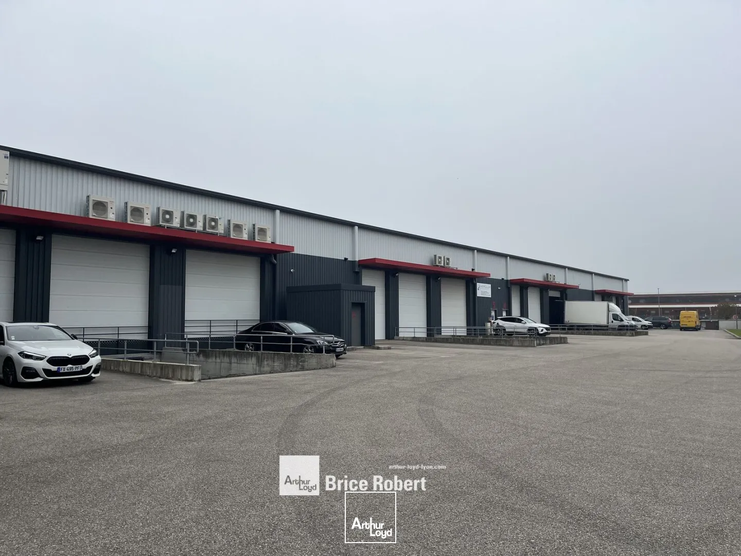 Locaux d'activité & Entrepôts - Location - SAINT QUENTIN FALLAVIER - 38070 - 226-567 - 7661910