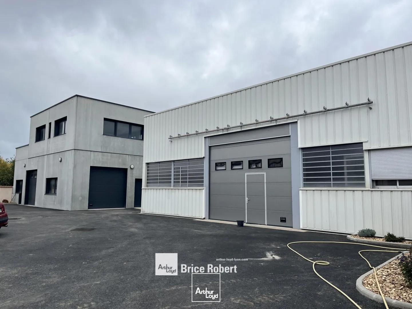 Locaux d'activité & Entrepôts - Location - VILLEURBANNE - 69100 - 140-337 - 7661931