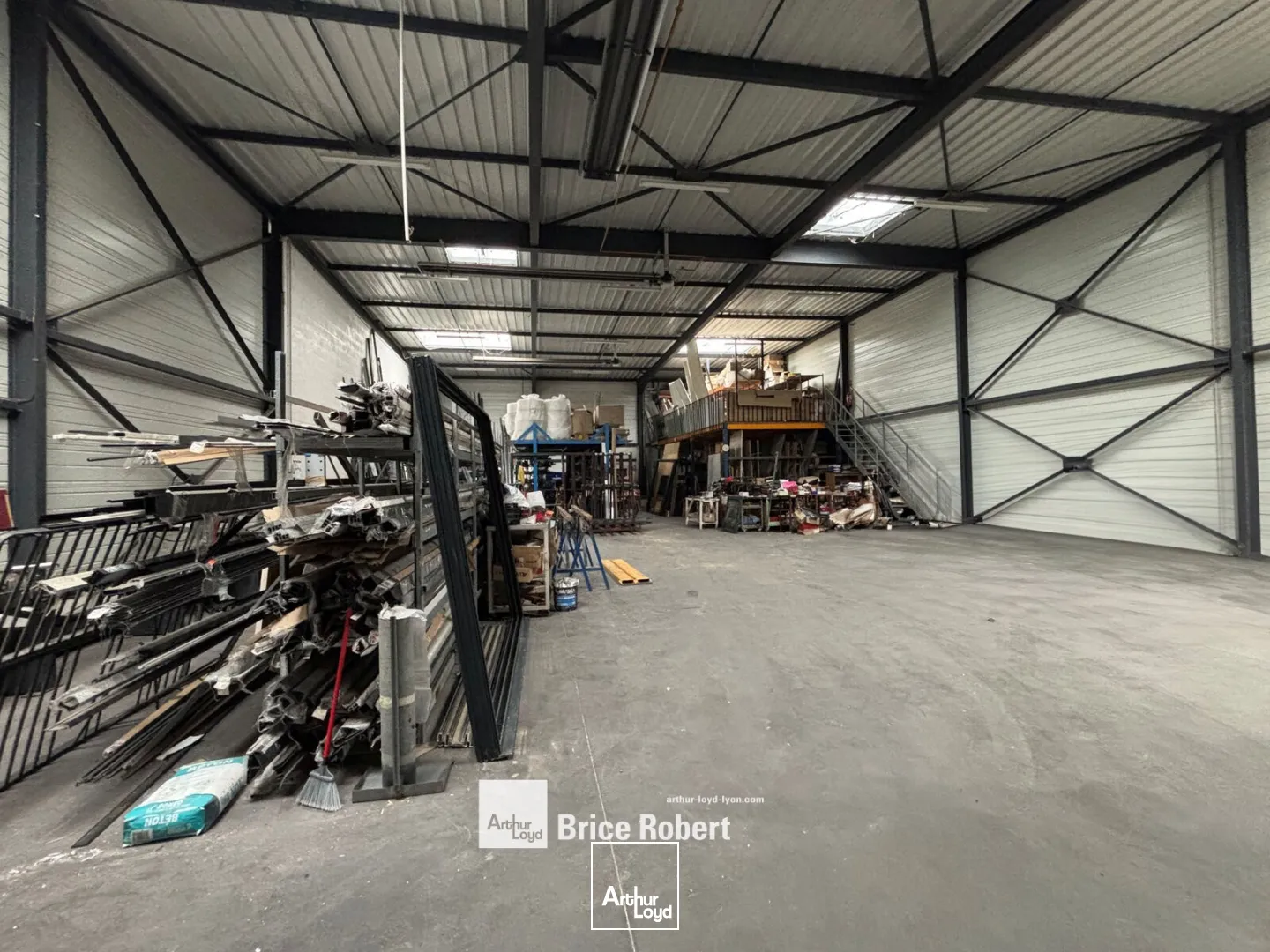 Locaux d'activité & Entrepôts - Location - CHASSIEU - 69680 - 600-600 - 7661980