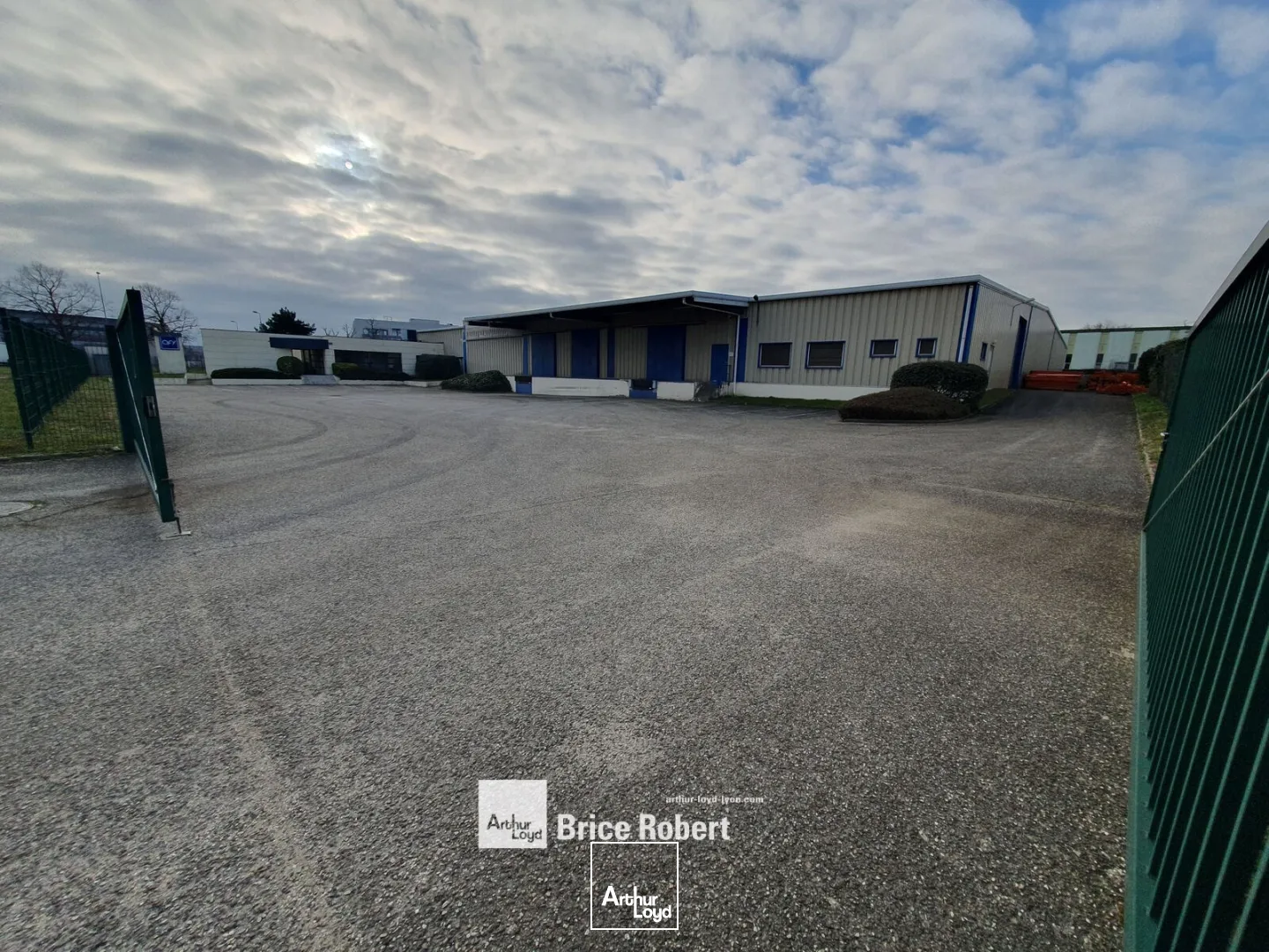 Locaux d'activité & Entrepôts - Location - SAINT QUENTIN FALLAVIER - 38070 - 2927-2927 - 7662025