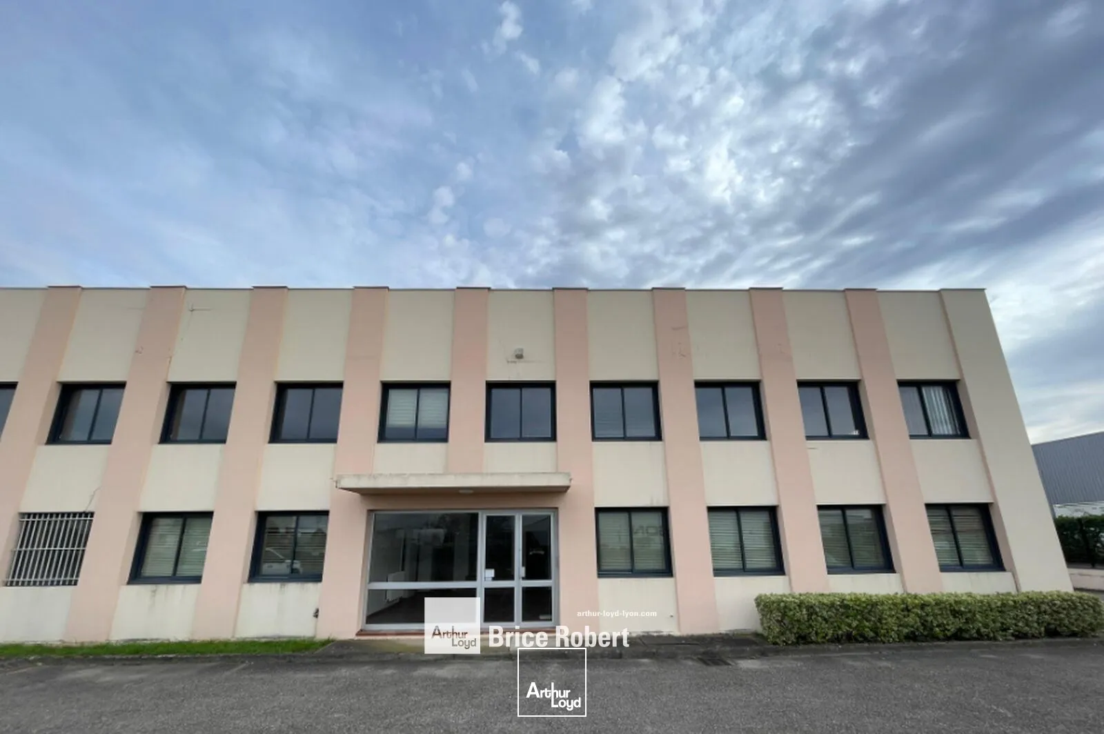 Locaux d'activité & Entrepôts - Location - CHASSIEU - 69680 - 806-806 - 7662045