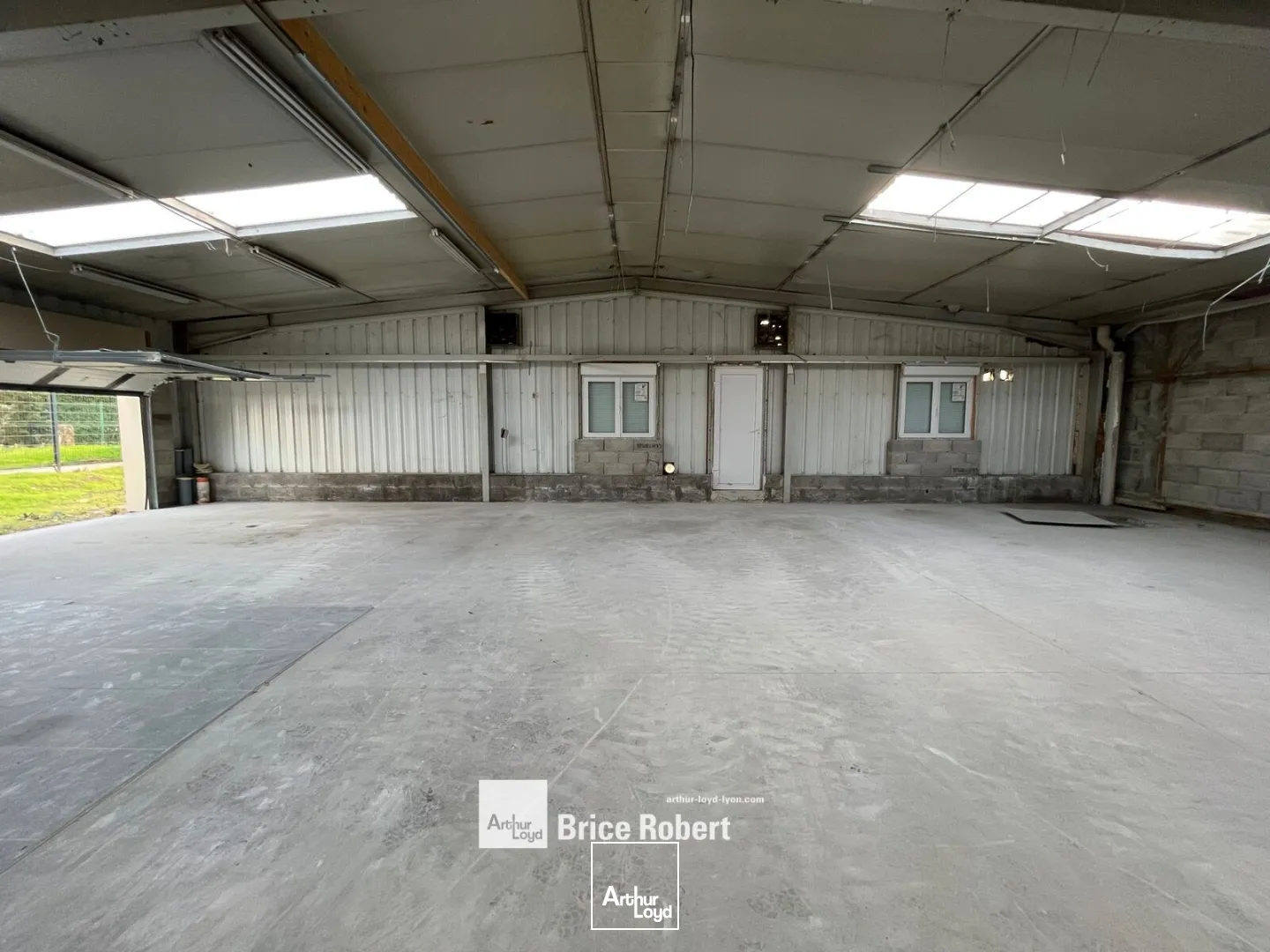 Locaux d'activité & Entrepôts - Location - GENAS - 69740 - 150-450 - 7662085