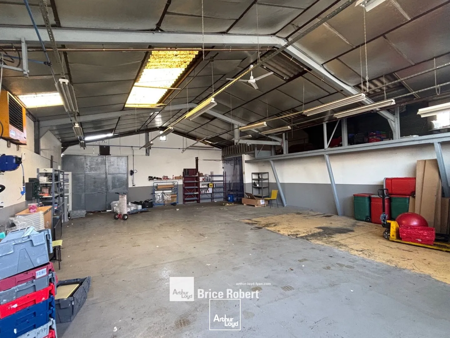 Locaux d'activité & Entrepôts - Location - VAULX EN VELIN - 69120 - 480-480 - 7662096