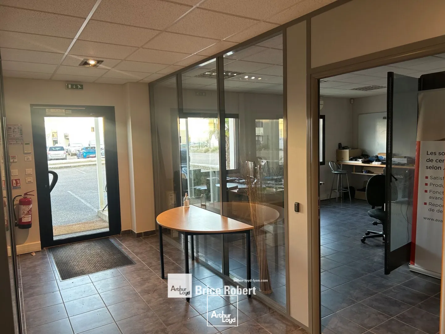 Locaux d'activité & Entrepôts - Location - SAINT PRIEST - 69800 - 374-374 - 7662101