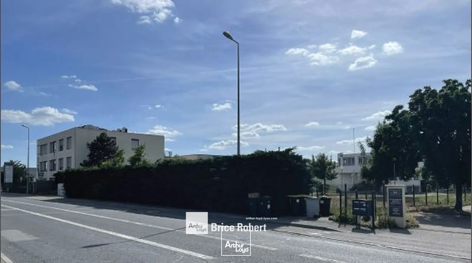 Locaux d'activité & Entrepôts - Location - CHASSIEU - 69680 - 890-890 - 7662131