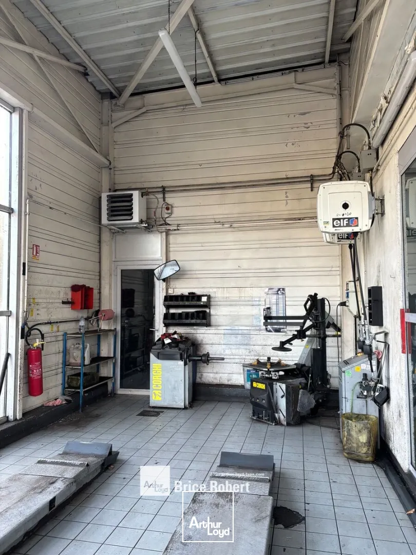 Locaux d'activité & Entrepôts - Location - SAINTE FOY LES LYON - 69110 - 170-170 - 7662170