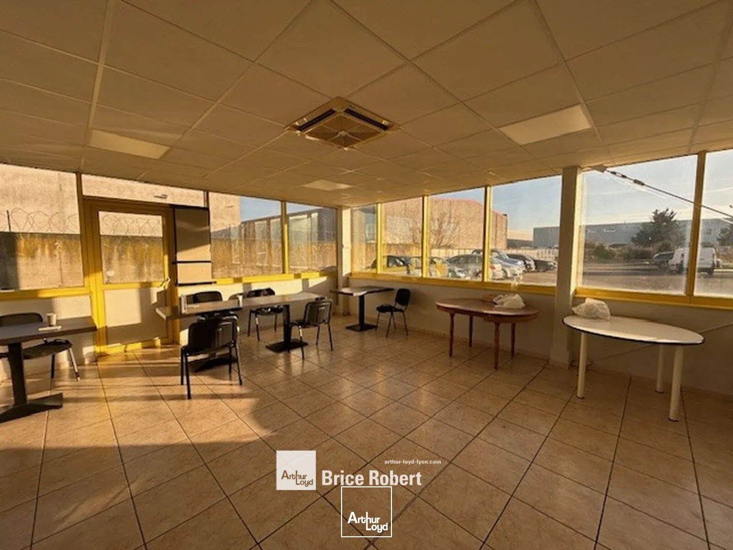 Locaux d'activité & Entrepôts - Location - MEYZIEU - 69330 - 2653-2653 - 7662192