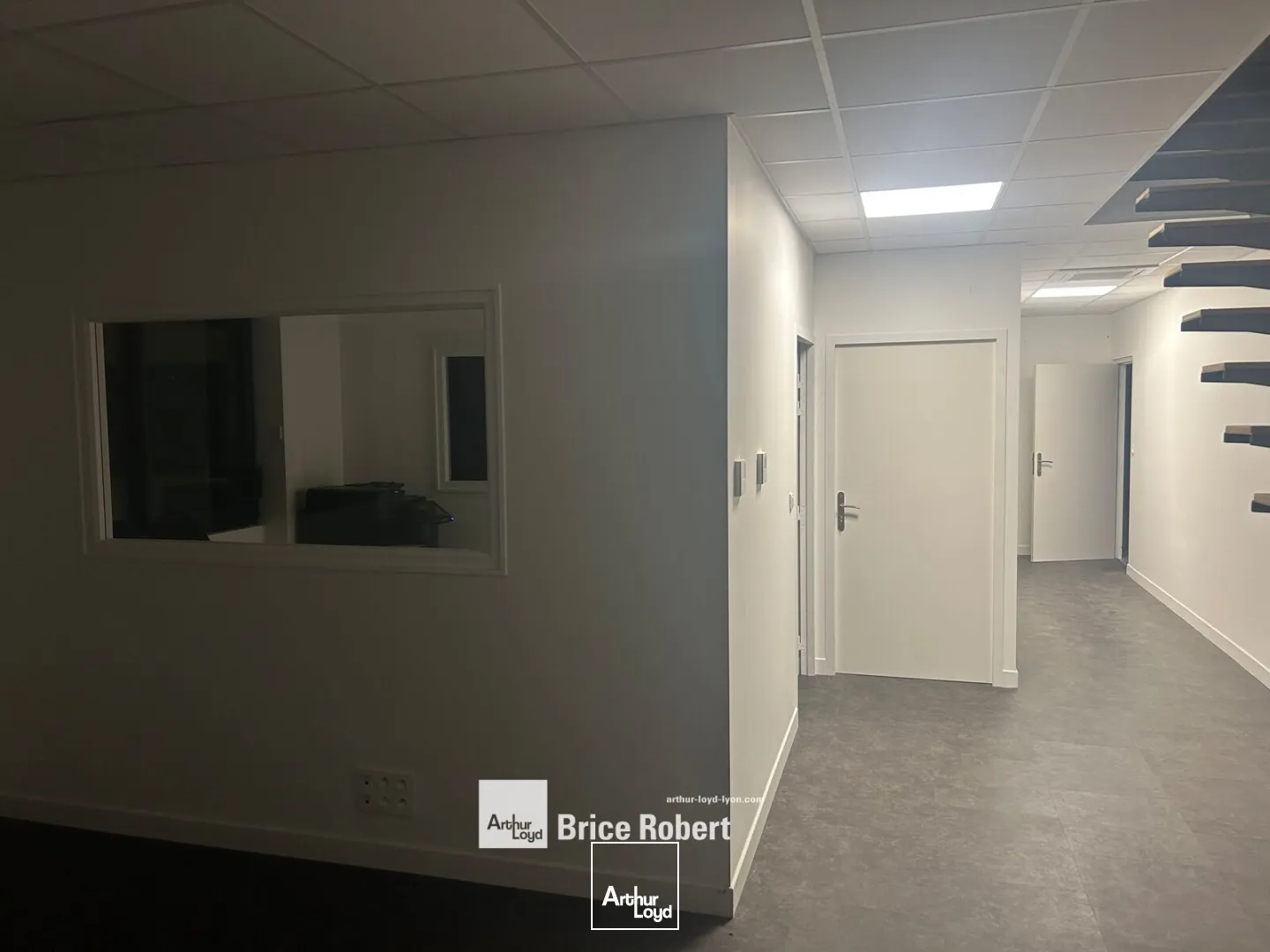 Locaux d'activité & Entrepôts - Vente - BULLY - 69210 - 1200-1200 - 7662200