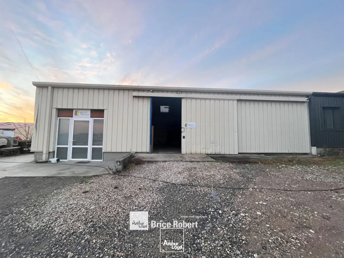 Locaux d'activité & Entrepôts - Location - SAINTE CONSORCE - 69280 - 160-340 - 7662205