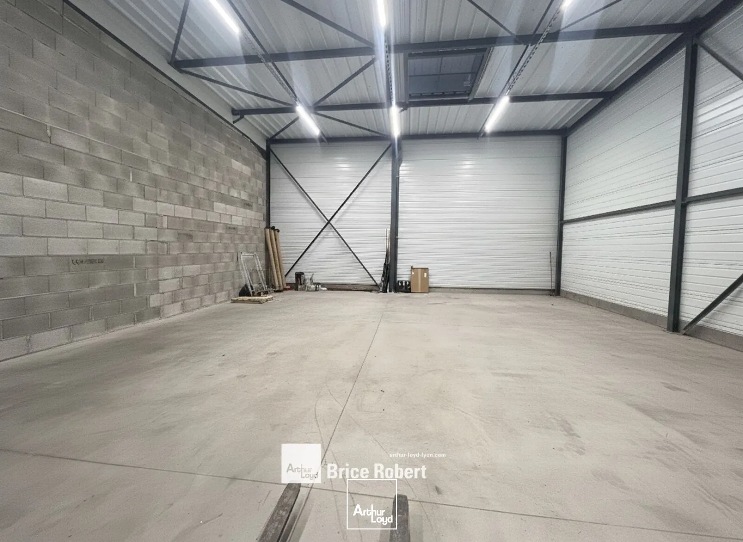 Locaux d'activité & Entrepôts - Location - SAINTE CONSORCE - 69280 - 150-150 - 7662212