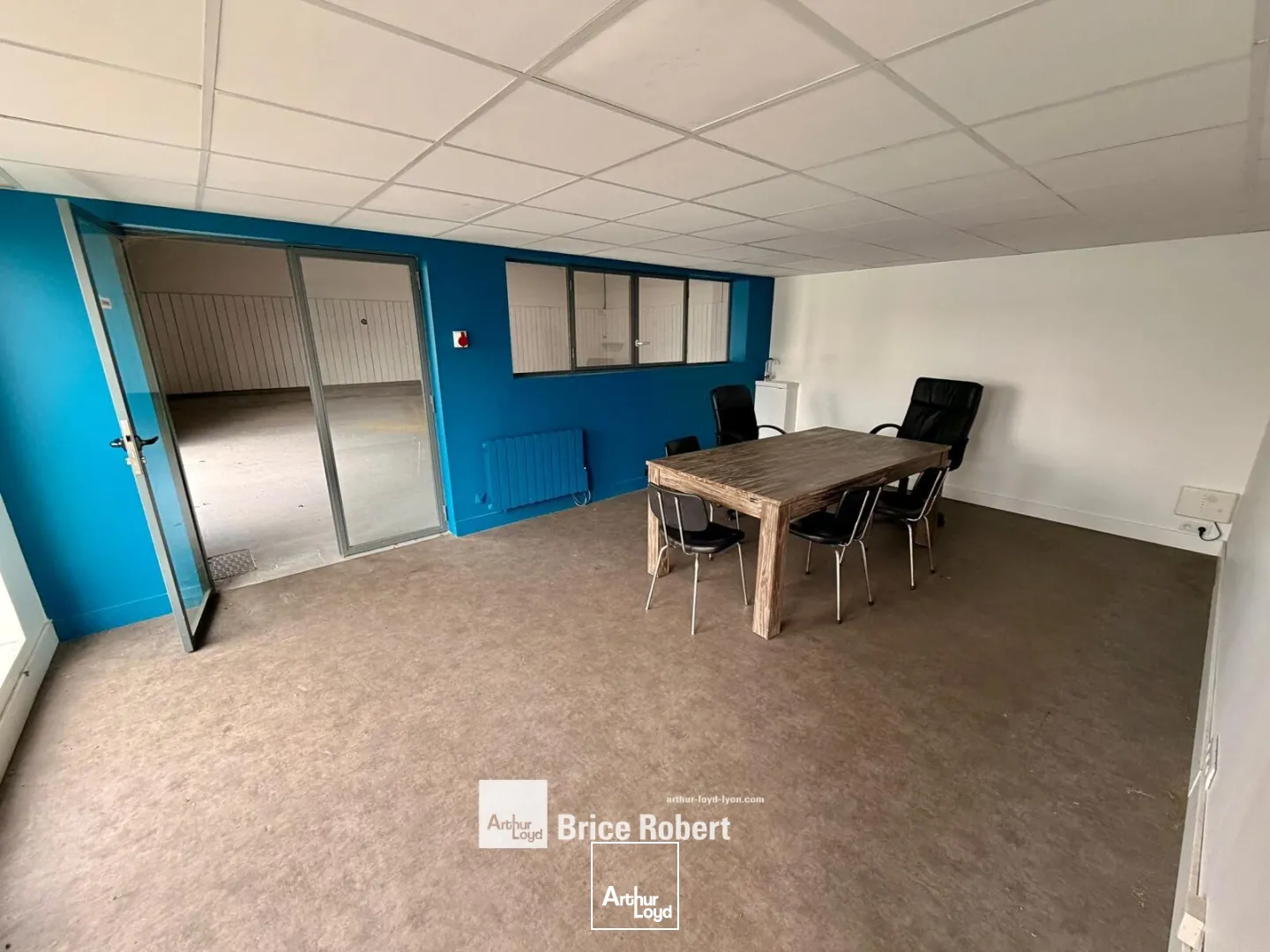 Locaux d'activité & Entrepôts - Location - CIVRIEUX D'AZERGUES - 69380 - 273-273 - 7662234