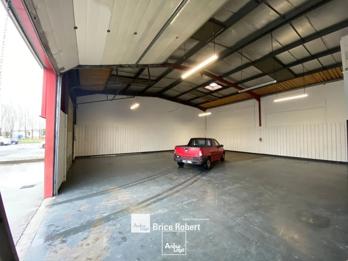 Locaux d'activité & Entrepôts - Location - CIVRIEUX D'AZERGUES - 69380 - 273-273 - 7662236