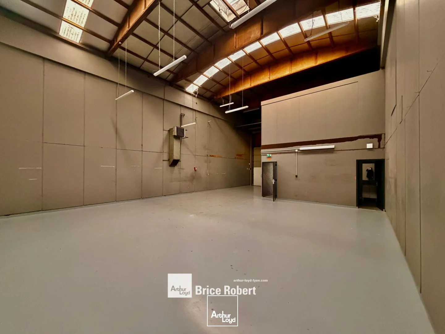 Locaux d'activité & Entrepôts - Location - DARDILLY - 69570 - 206-206 - 7662297