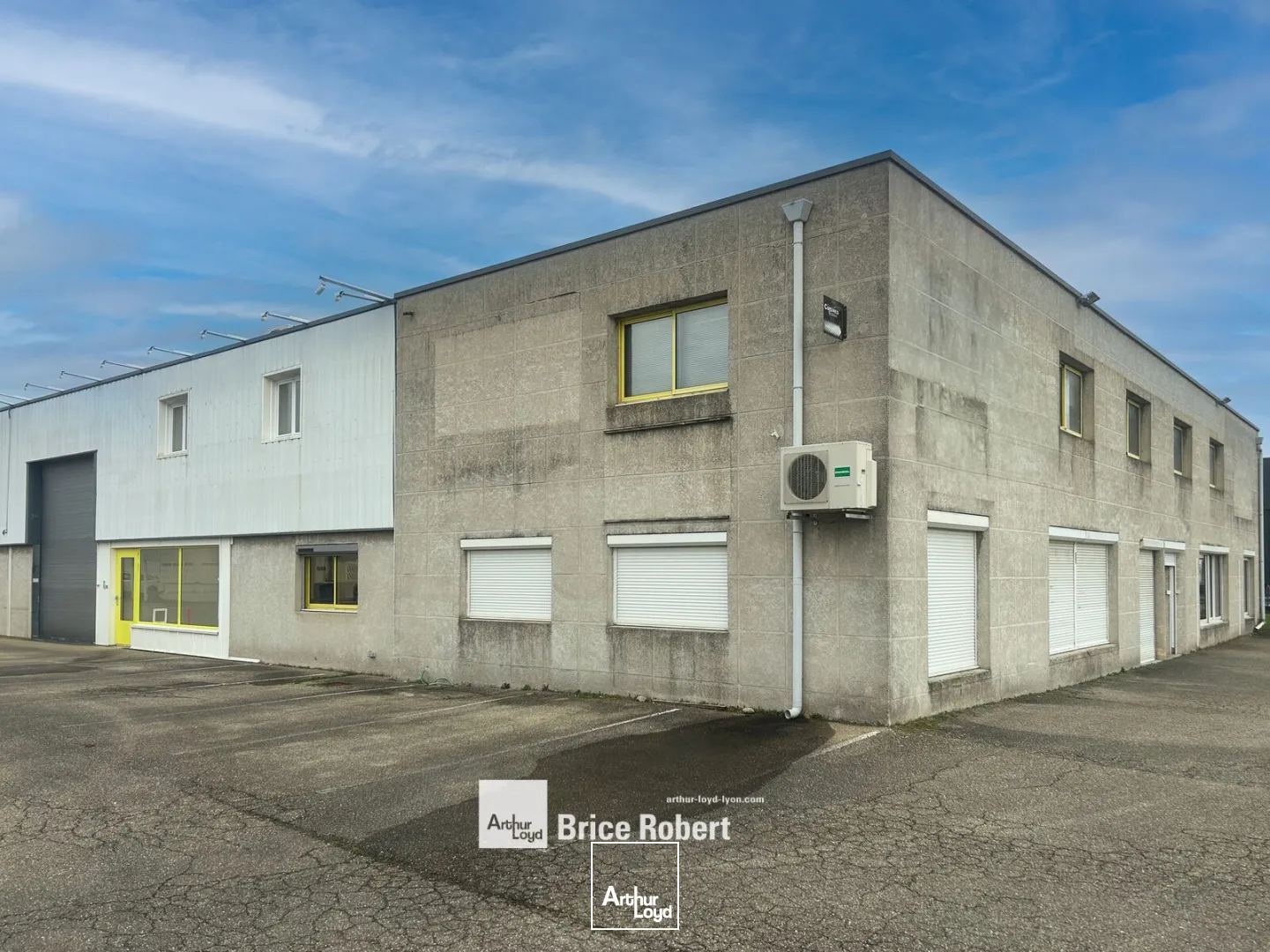 Locaux d'activité & Entrepôts - Location - CHASSIEU - 69680 - 551-551 - 7662319