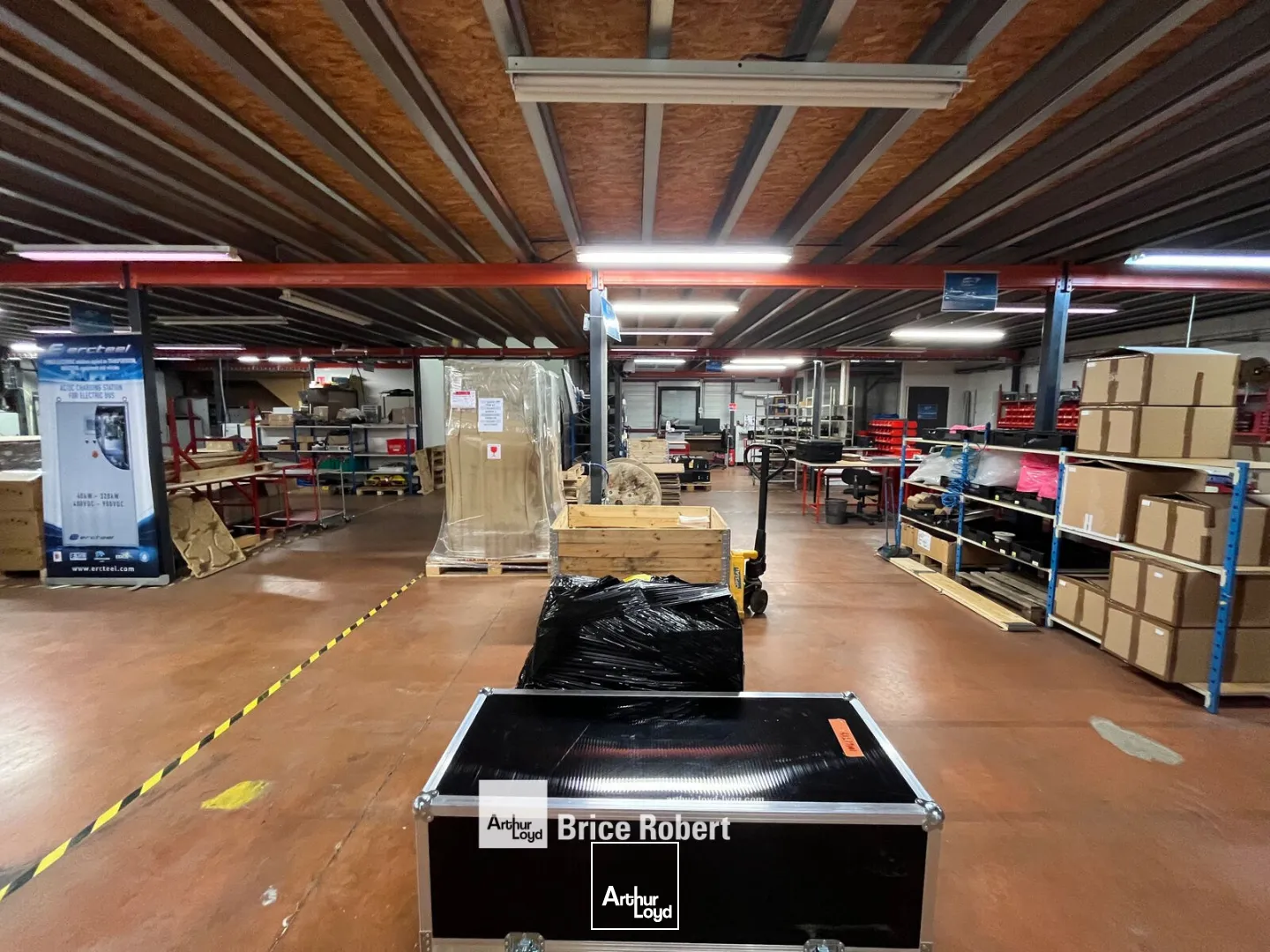 Locaux d'activité & Entrepôts - Location - VAULX EN VELIN - 69120 - 450-450 - 7662328