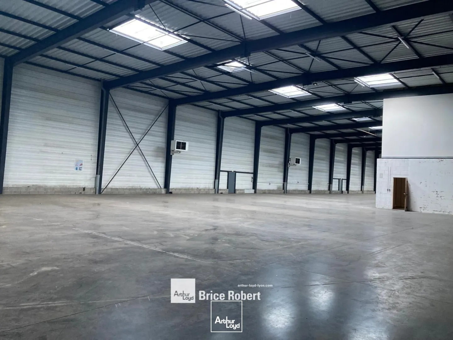 Locaux d'activité & Entrepôts - Location - DECINES CHARPIEU - 69150 - 488.4-2734.1 - 7662331