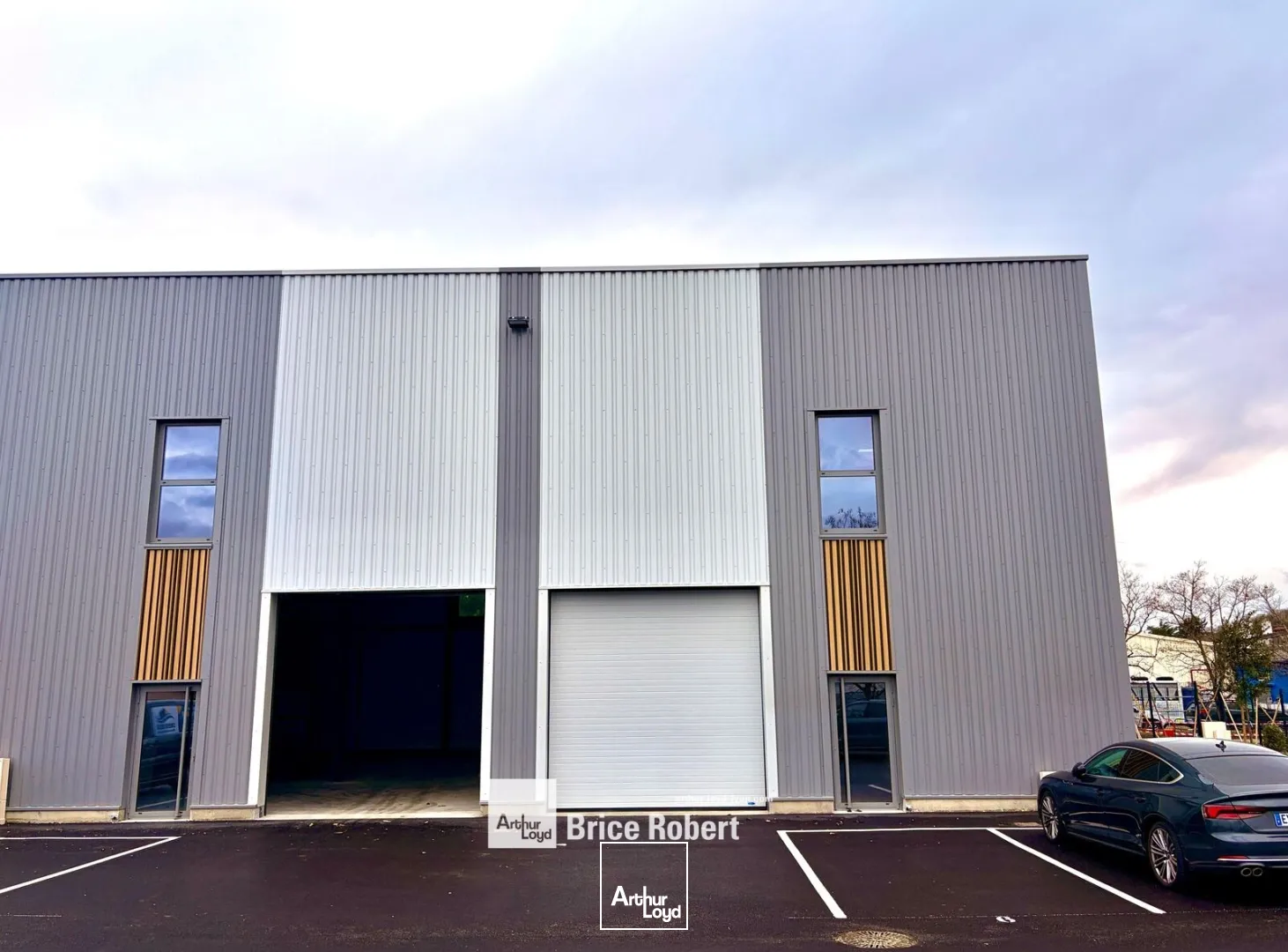 Locaux d'activité & Entrepôts - Location - SAINT GENIS LAVAL - 69230 - 223-1018 - 7662337