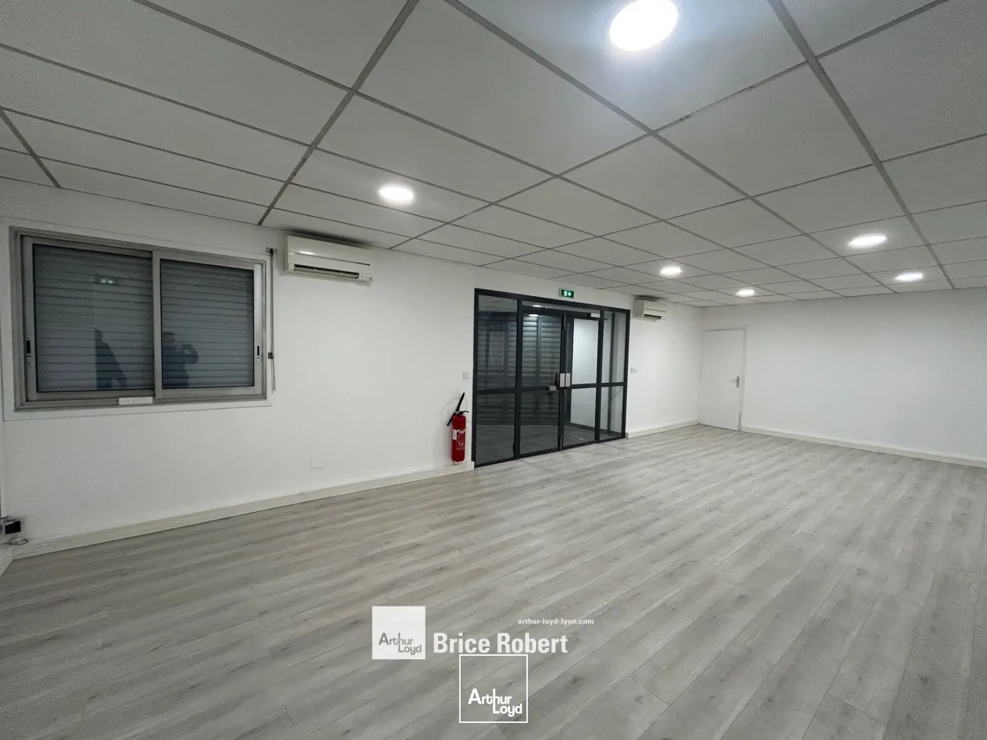 Locaux d'activité & Entrepôts - Vente - VILLEURBANNE - 69100 - 1300-1300 - 7662351