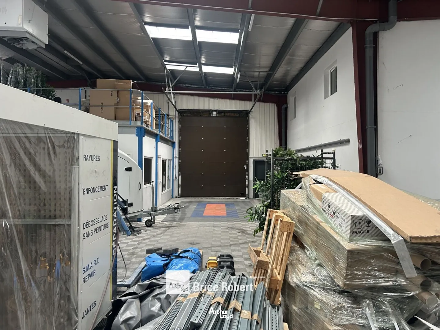 Locaux d'activité & Entrepôts - Location - DECINES CHARPIEU - 69150 - 670-670 - 7662365