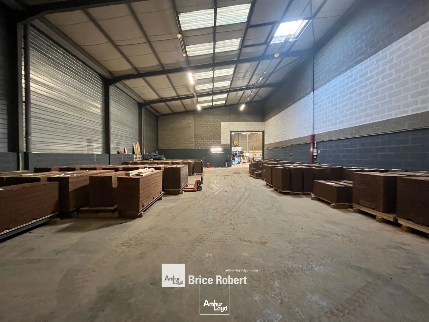 Locaux d'activité & Entrepôts - Location - SAINT PRIEST - 69800 - 360-910 - 7662376