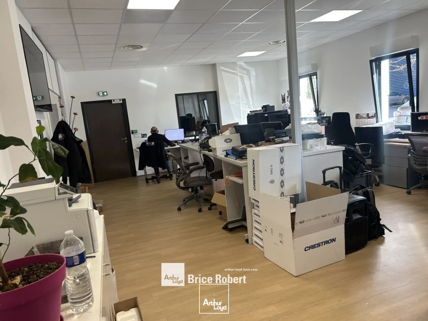 Locaux d'activité & Entrepôts - Location - DARDILLY - 69570 - 670-670 - 7662401