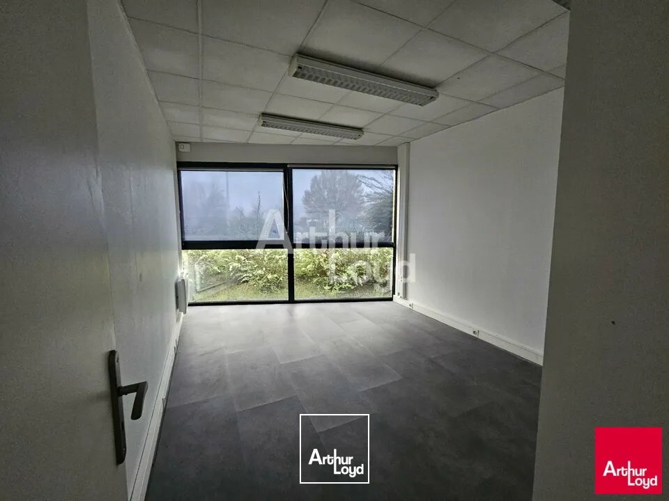 Locaux d'activité & Entrepôts - Location - SAINTE GEMMES SUR LOIRE - 49130 - 245-245 - 7662687