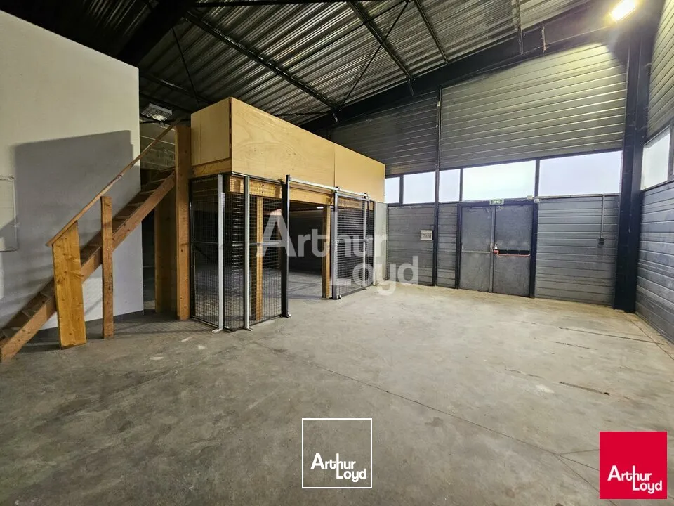 Locaux d'activité & Entrepôts - Location - SAINTE GEMMES SUR LOIRE - 49130 - 245-245 - 7662684