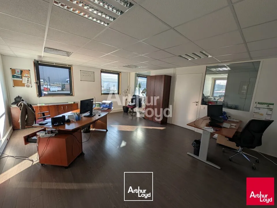 Locaux d'activité & Entrepôts - Location - LA CHAPELLE-DES-FOUGERETZ - 35520 - 460-460 - 7662703