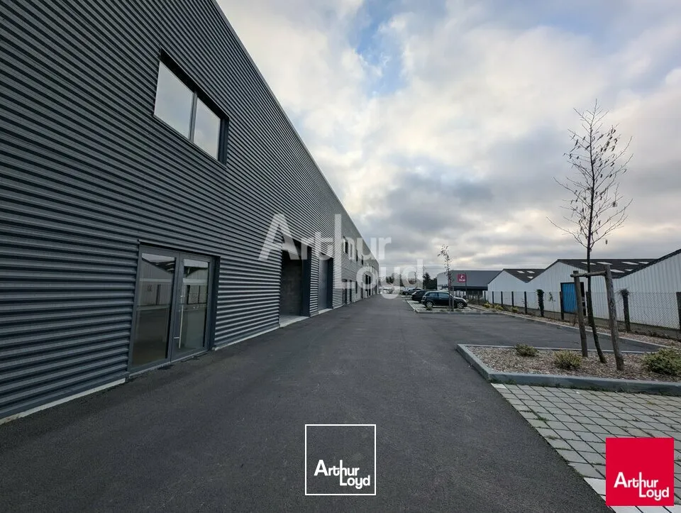 Locaux d'activité & Entrepôts - Location - LE RHEU - 35650 - 215-215 - 7662713