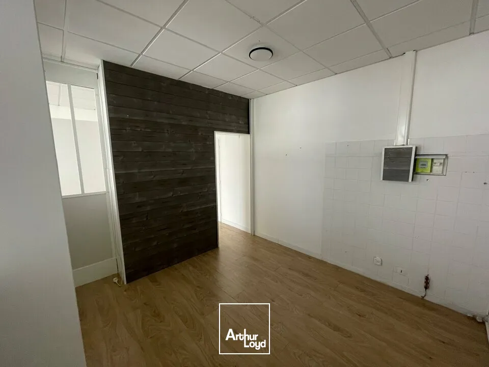 Locaux commerciaux - Vente - CHANTONNAY - 85110 - 47-47 - 7662769