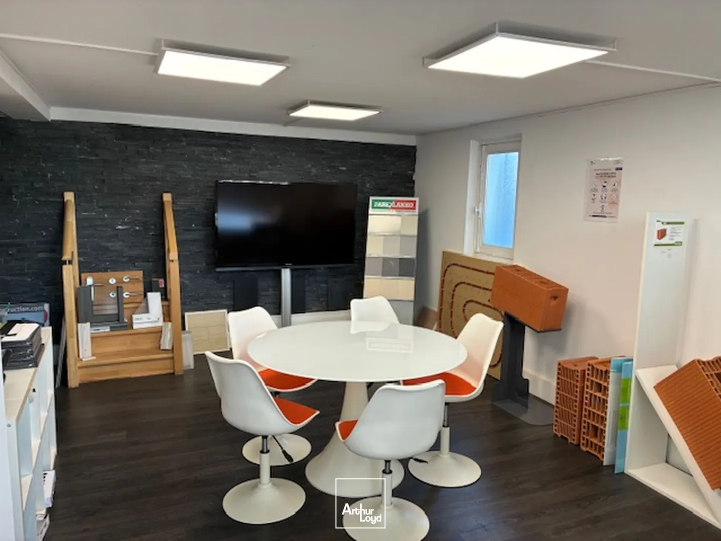 Locaux commerciaux - Location - SAINT NAZAIRE - 44600 - 108-108 - 7663105