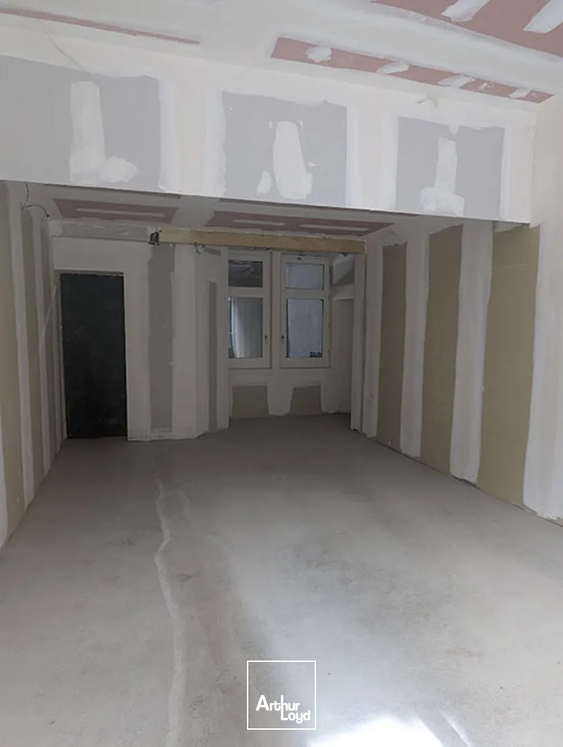 Locaux commerciaux - Vente - FEURS - 42110 - 131.98-131.98 - 7663178