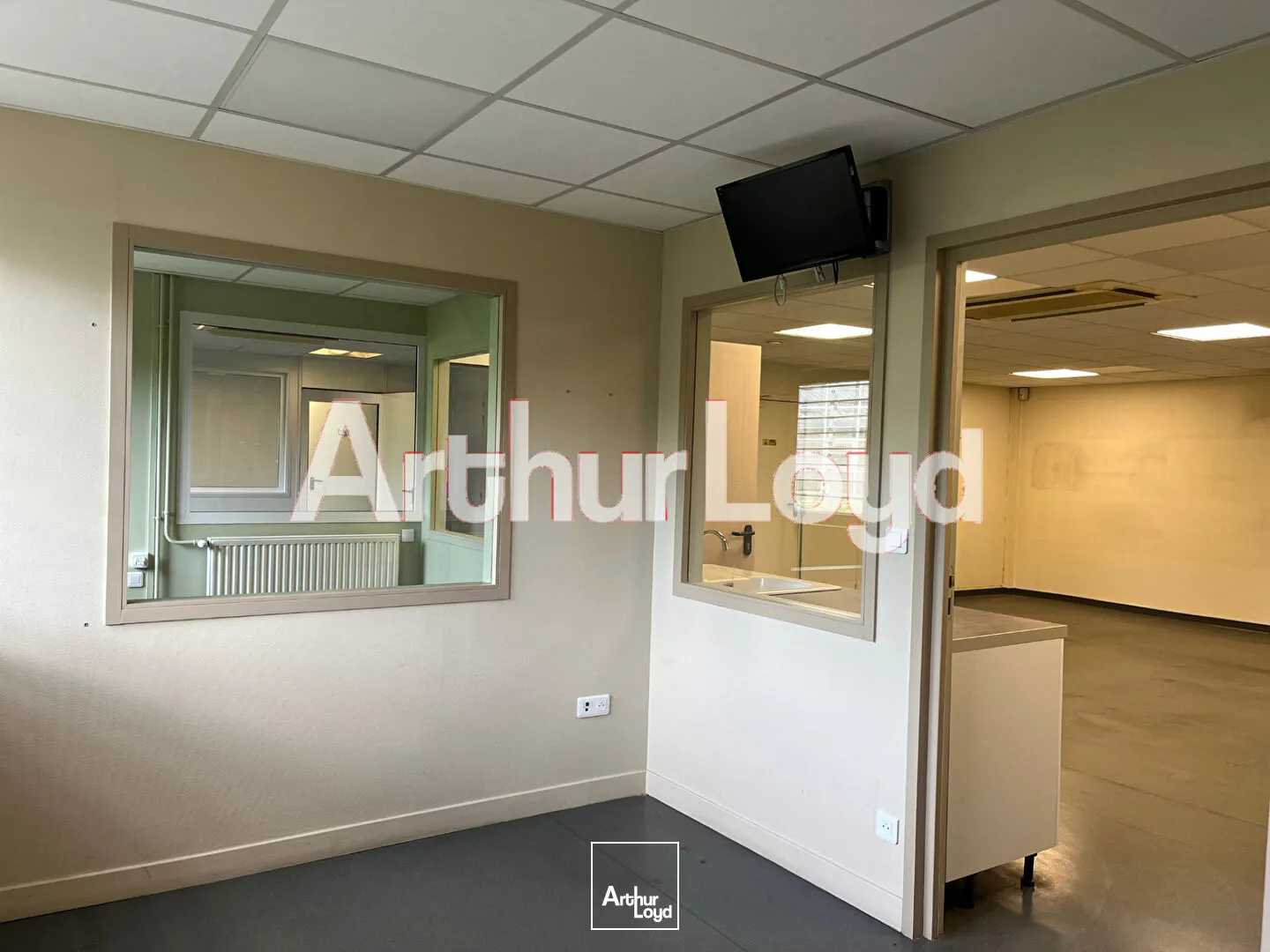 Bureaux - Location - HEROUVILLE SAINT CLAIR - 14200 - 1050-1050 - 7663545