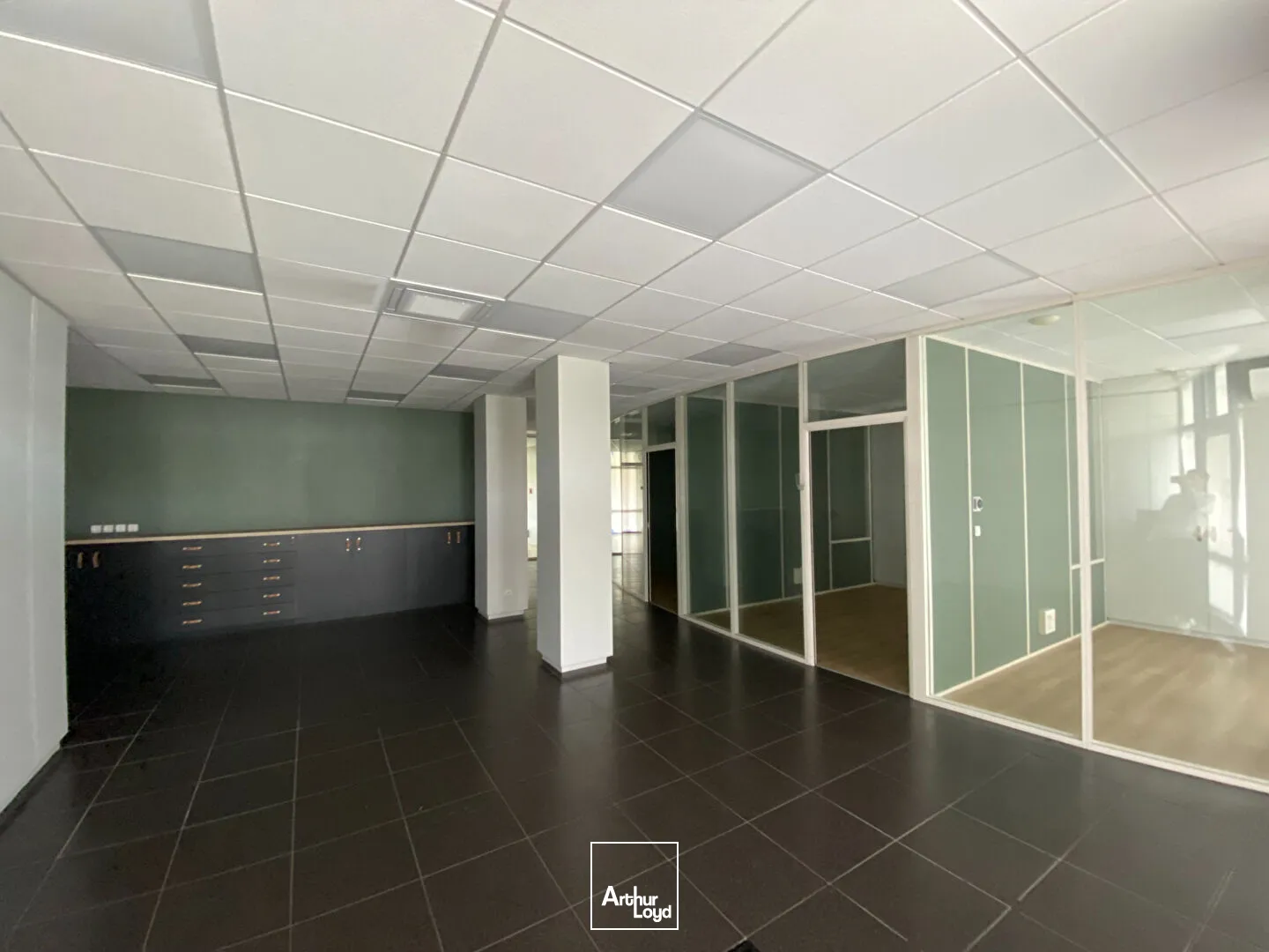 Bureaux - Location - LA ROCHELLE - 17000 - 130-130 - 7663551