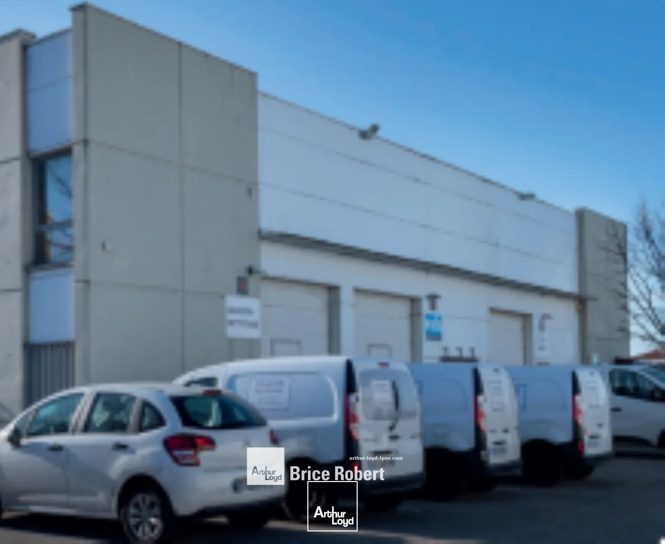 Locaux d'activité & Entrepôts - Location - RILLIEUX LA PAPE - 69140 - 135-135 - 7663652