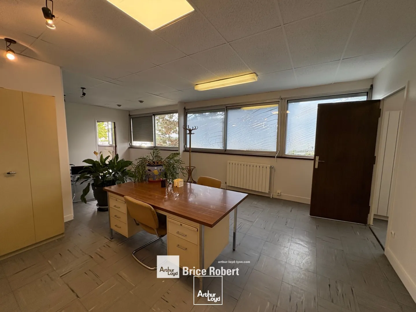 Locaux d'activité & Entrepôts - Location - VAULX EN VELIN - 69120 - 1180-1180 - 7663686