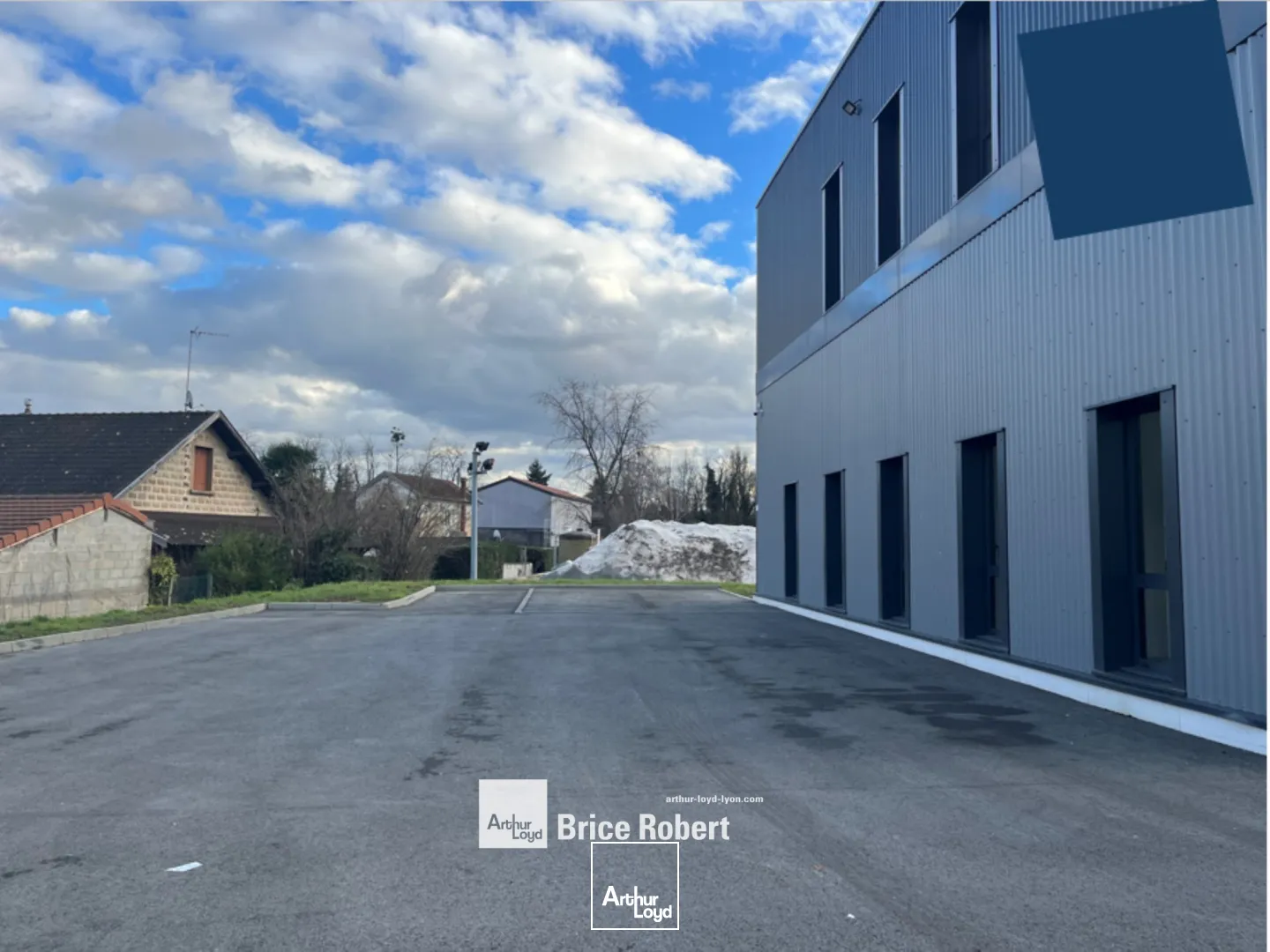 Locaux d'activité & Entrepôts - Location - NEUVILLE SUR SAONE - 69250 - 55-2298 - 7663701