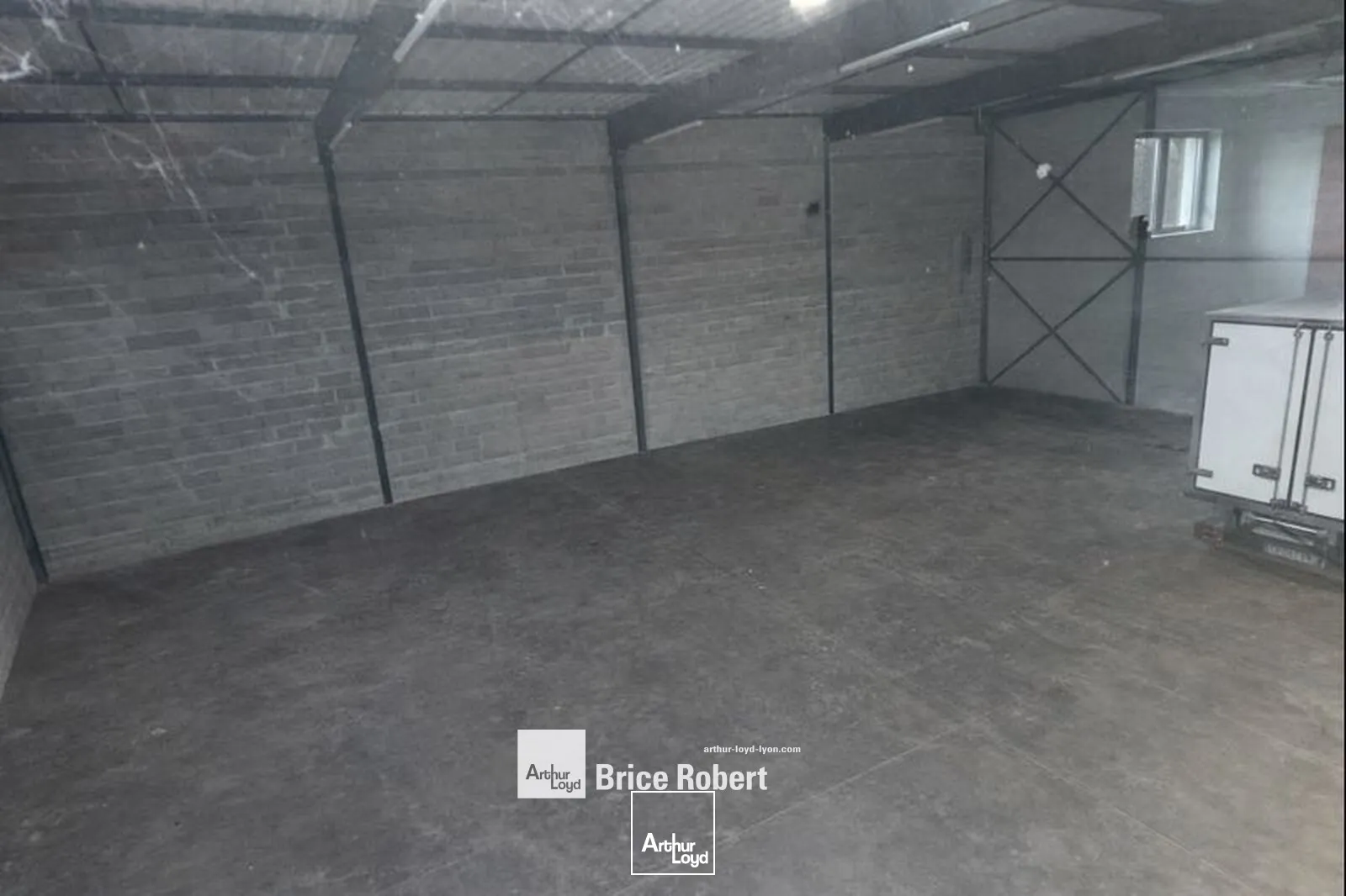 Locaux d'activité & Entrepôts - Location - SAINT PRIEST - 69800 - 670.3-670.3 - 7663715