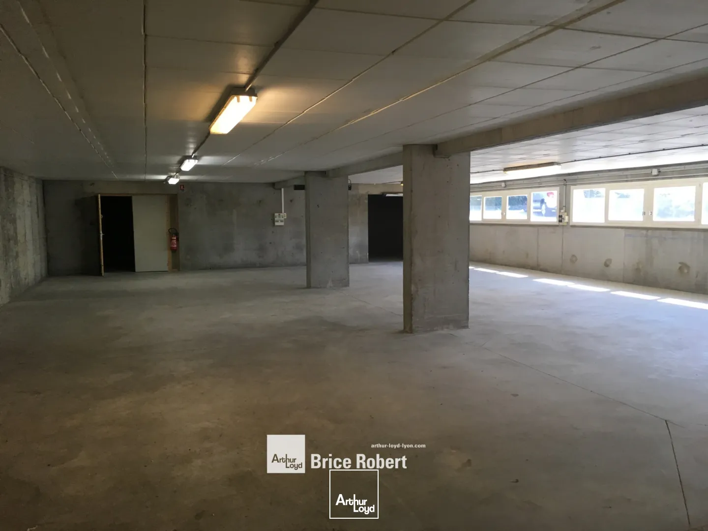 Locaux d'activité & Entrepôts - Location - DARDILLY - 69570 - 742-742 - 7663724