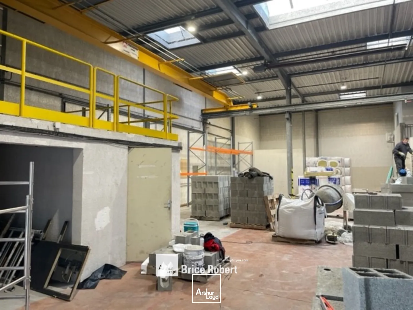 Locaux d'activité & Entrepôts - Location - BRON - 69500 - 230-490 - 7663848