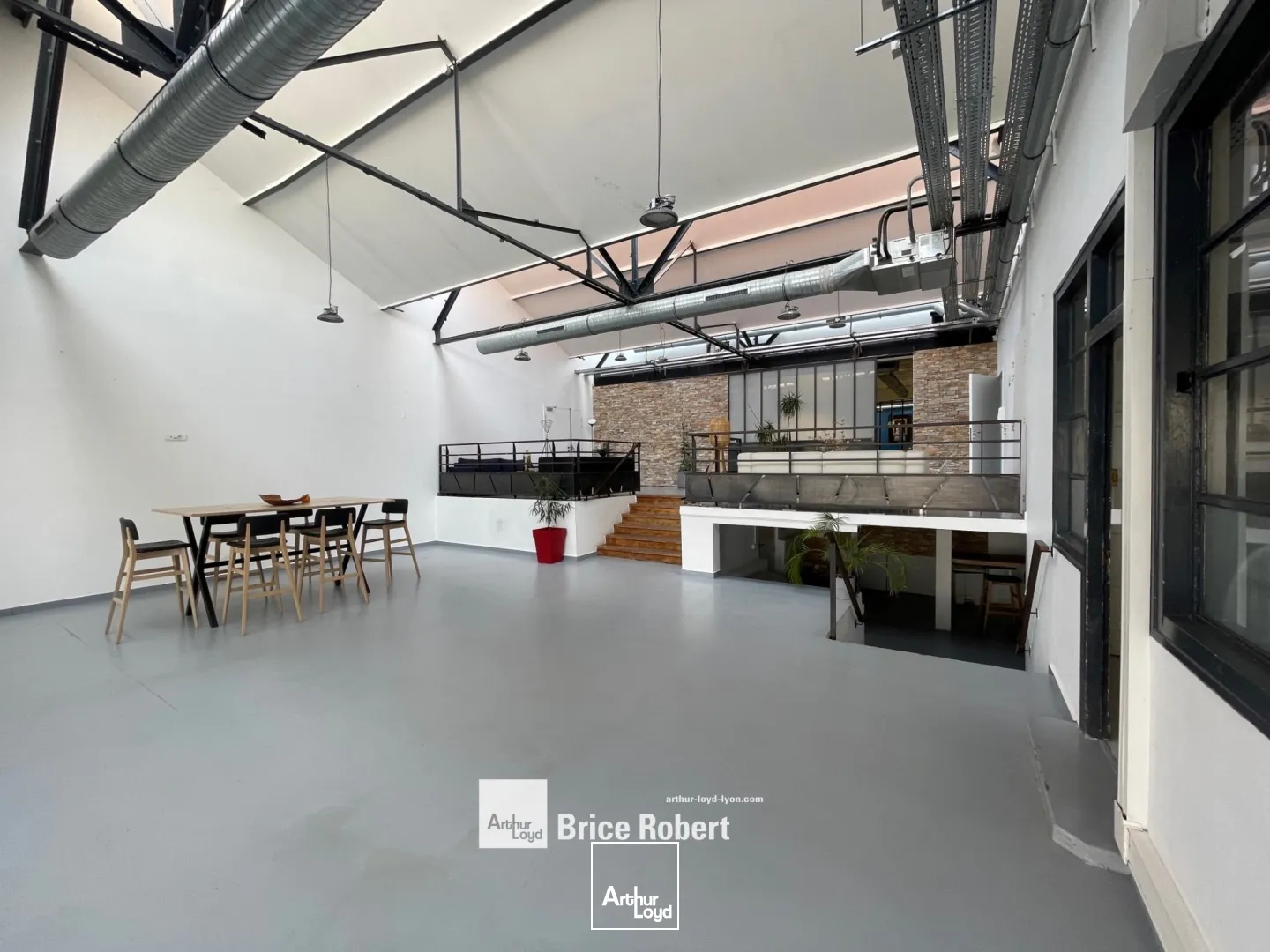 Locaux d'activité & Entrepôts - Vente - LYON - 69007 - 1000-1000 - 7663873