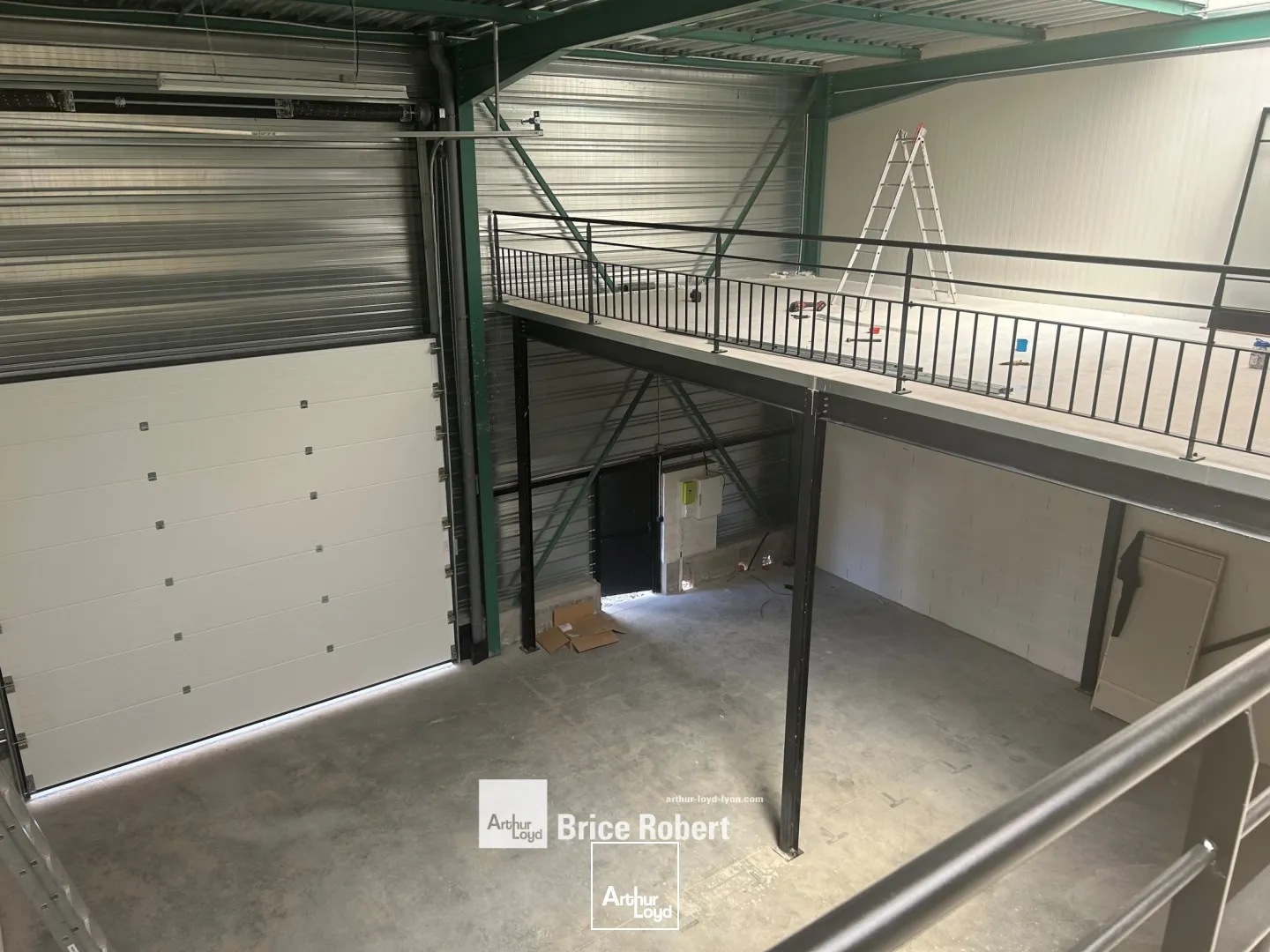 Locaux d'activité & Entrepôts - Location - MILLERY - 69390 - 250-250 - 7663883