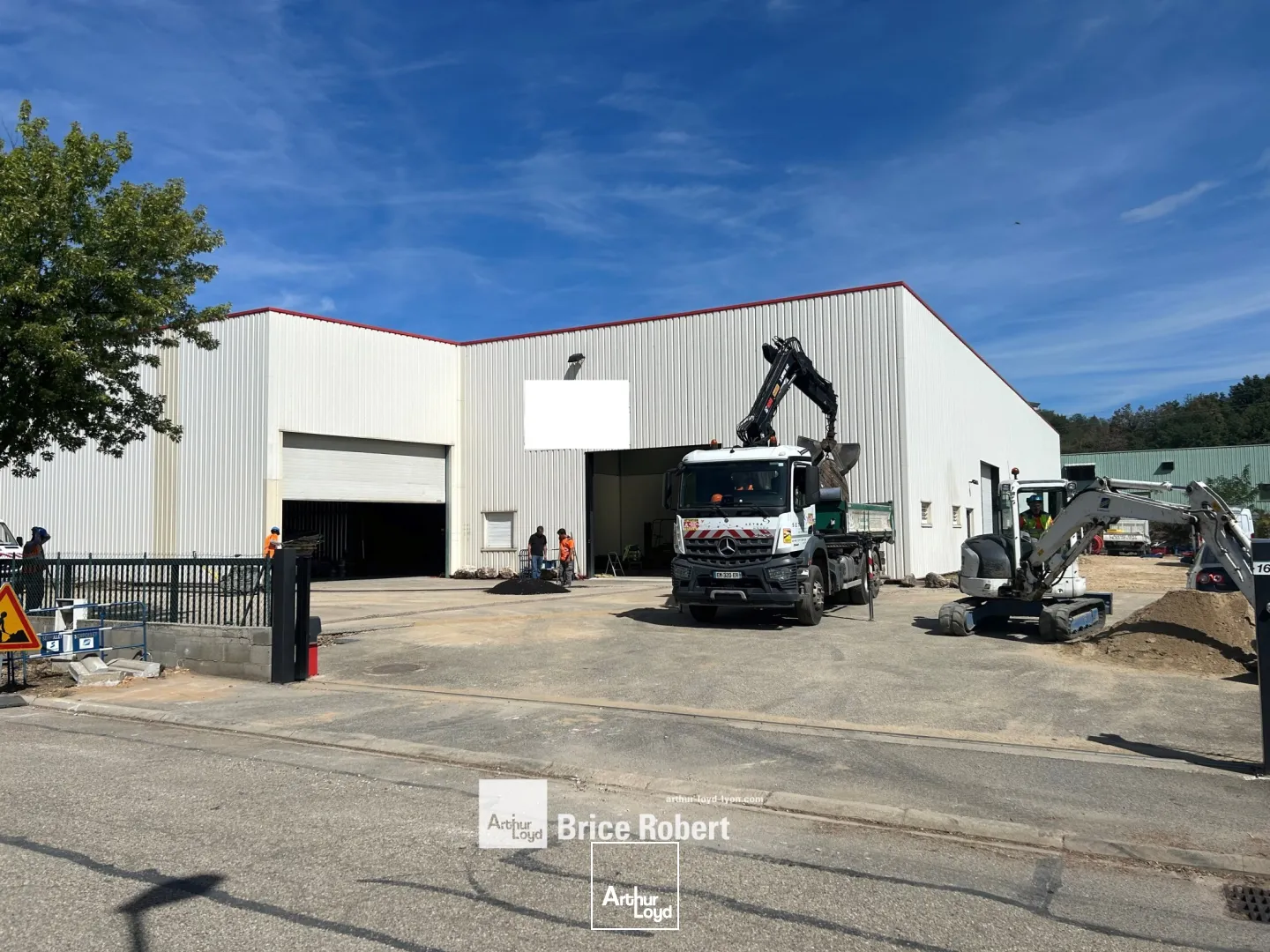 Locaux d'activité & Entrepôts - Location - MILLERY - 69390 - 250-250 - 7663882