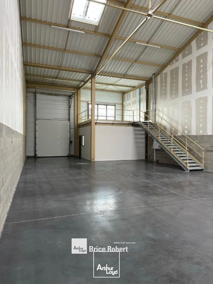 Locaux d'activité & Entrepôts - Location - BOURGOIN JALLIEU - 38300 - 234-234 - 7663914