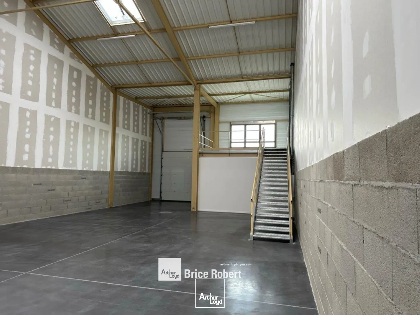 Locaux d'activité & Entrepôts - Location - BOURGOIN JALLIEU - 38300 - 234-234 - 7663915