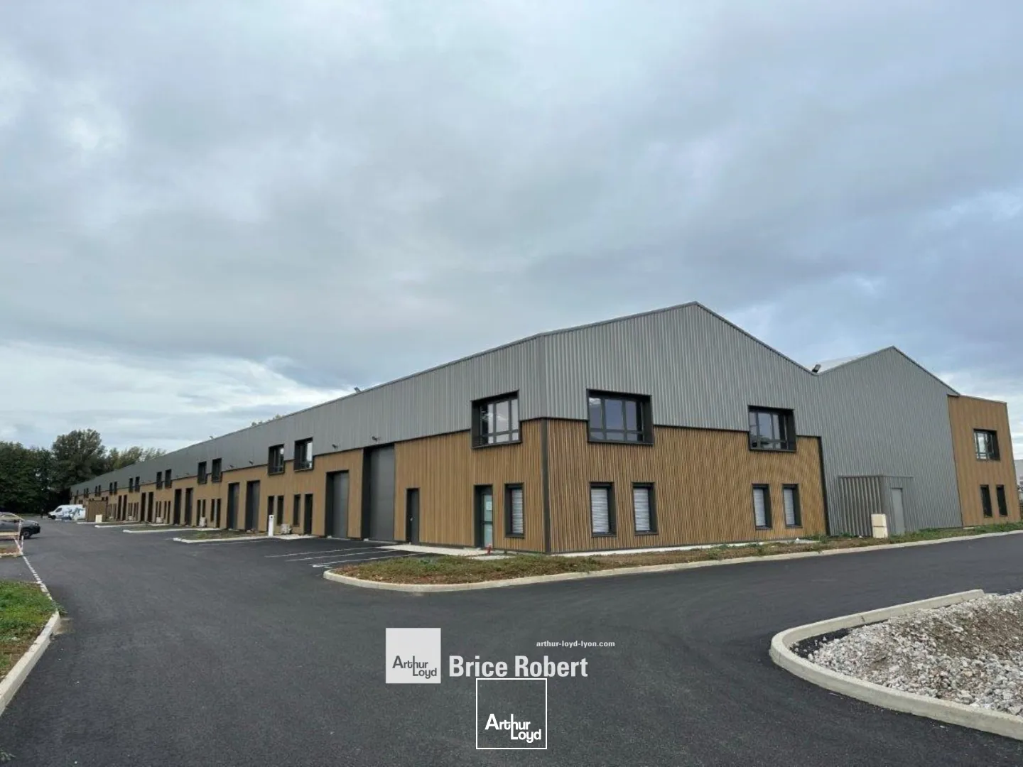 Locaux d'activité & Entrepôts - Location - BOURGOIN JALLIEU - 38300 - 234-234 - 7663912