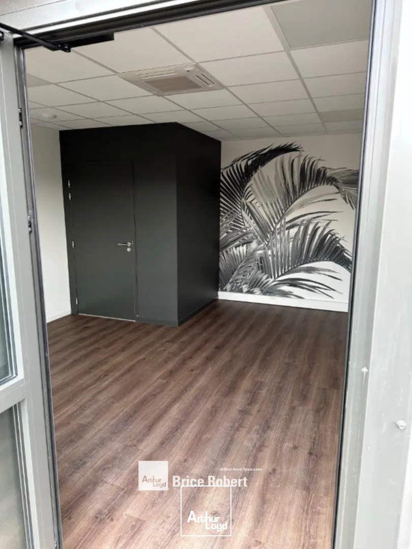 Locaux d'activité & Entrepôts - Location - BOURGOIN JALLIEU - 38300 - 234-234 - 7663926