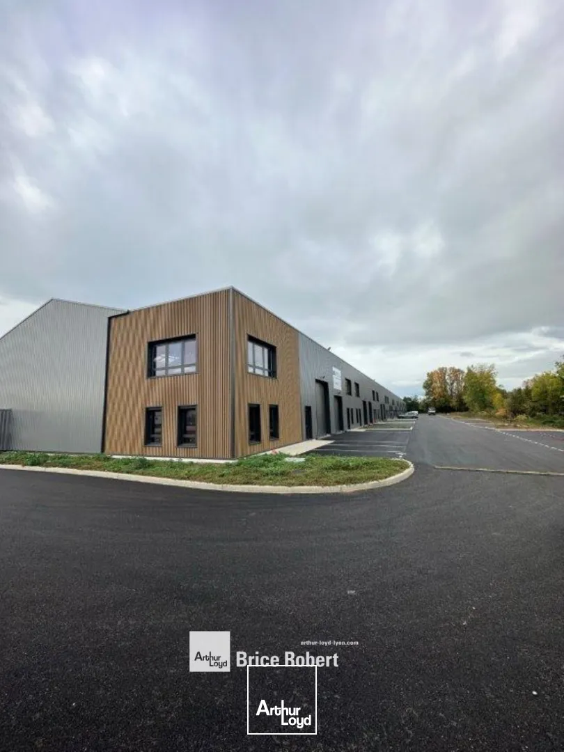 Locaux d'activité & Entrepôts - Location - BOURGOIN JALLIEU - 38300 - 234-234 - 7663929