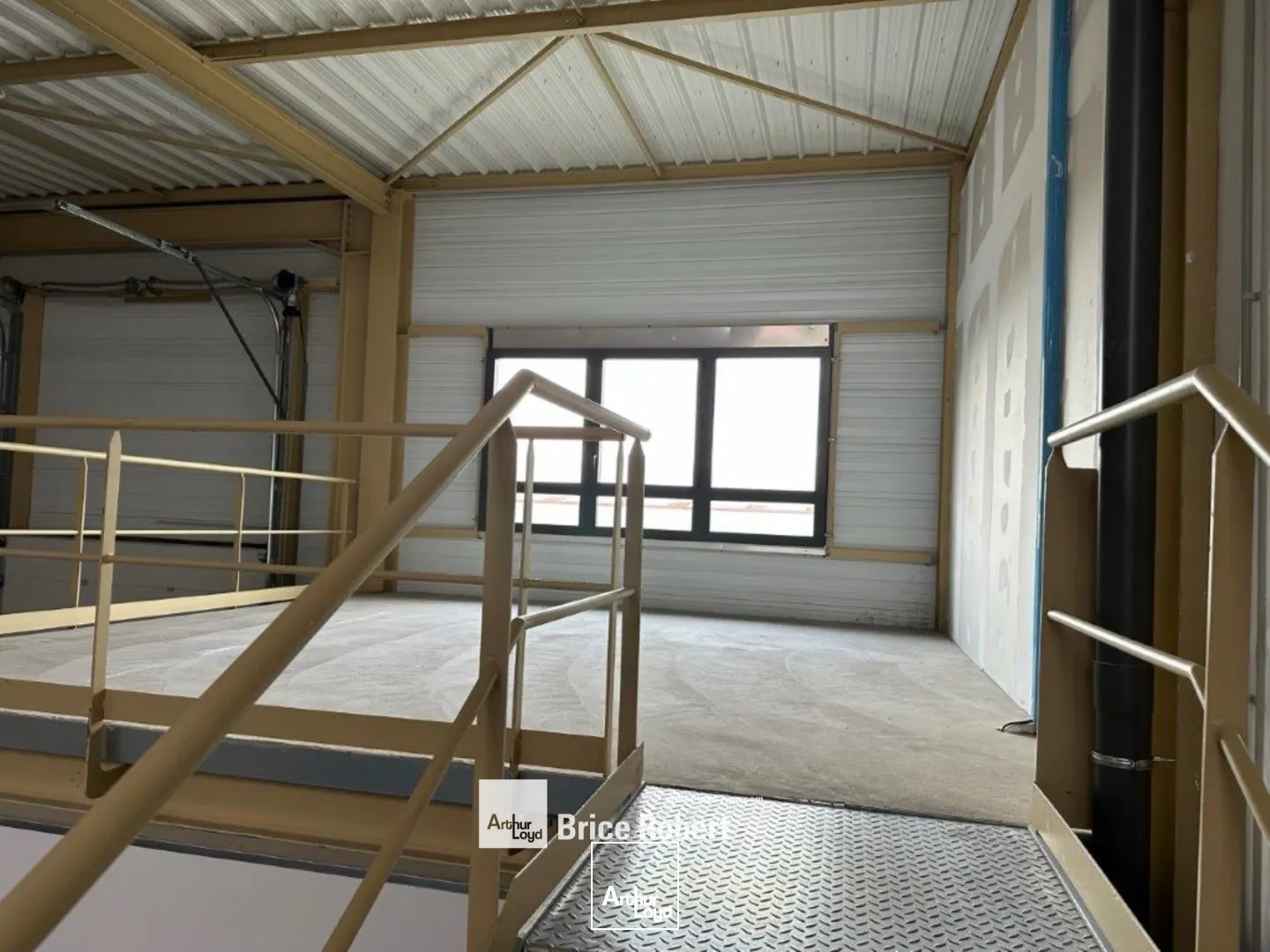 Locaux d'activité & Entrepôts - Location - BOURGOIN JALLIEU - 38300 - 234-234 - 7663919