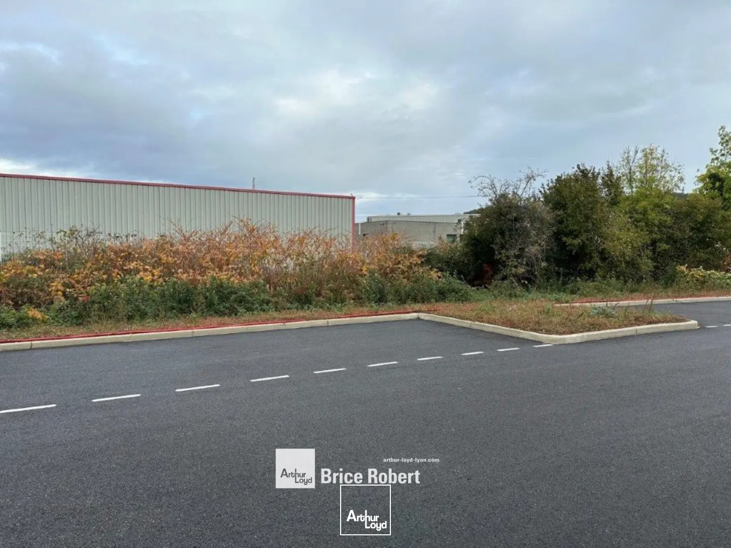 Locaux d'activité & Entrepôts - Location - BOURGOIN JALLIEU - 38300 - 234-234 - 7663927